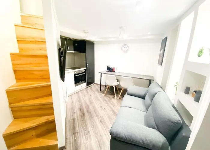 Cityscape Budget Apartments Bajcsy